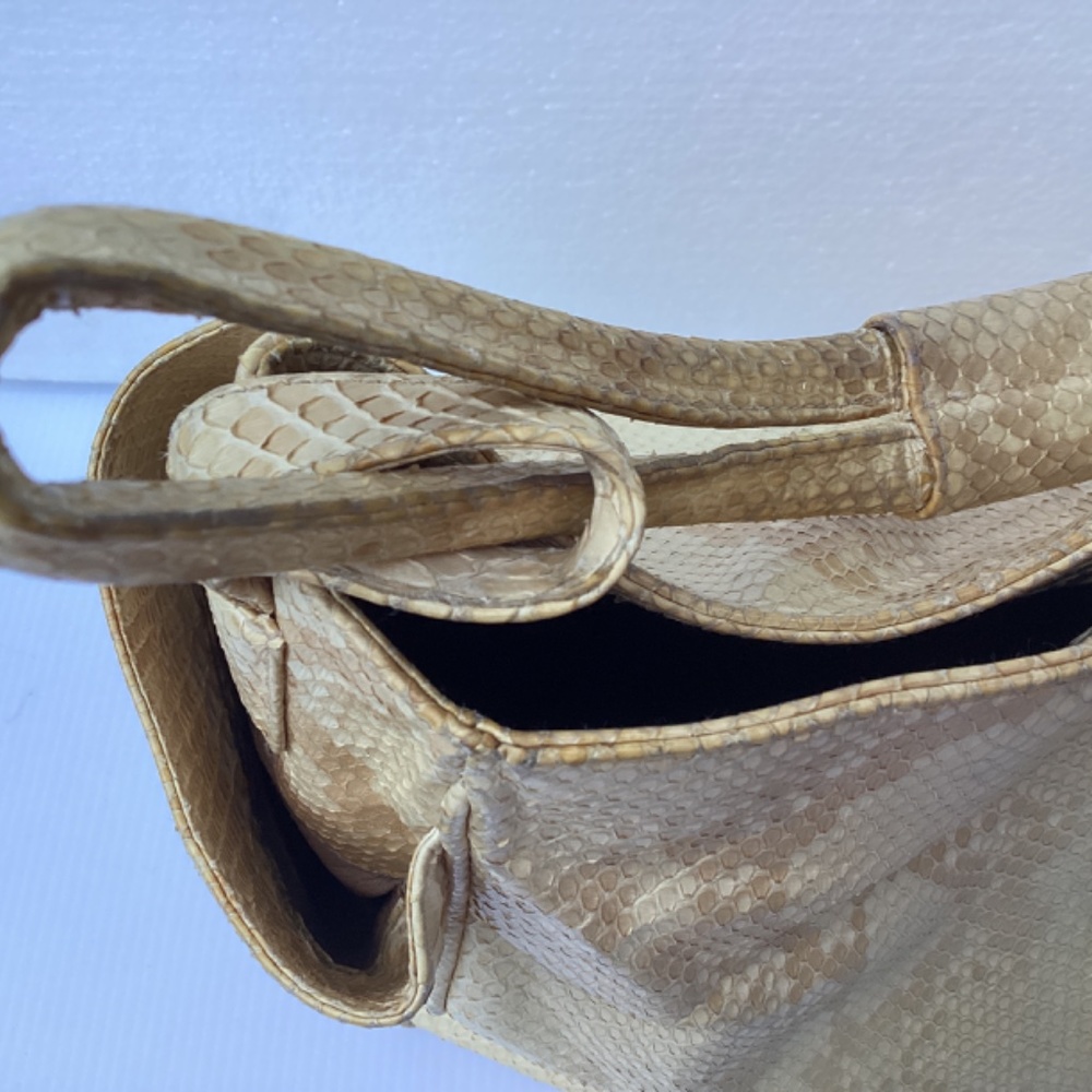 Finesse La Model Snakeskin Python Bag - Picture 13 of 14